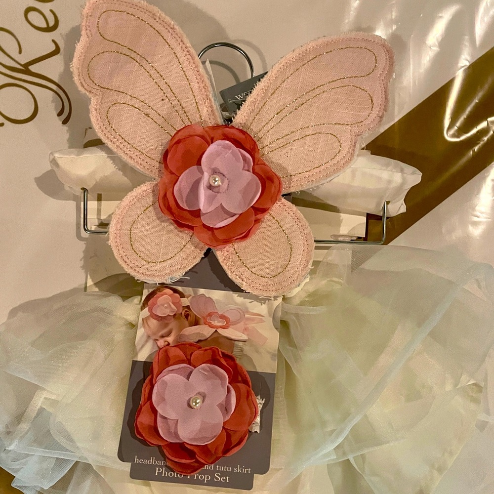 Newborn tutu with wings